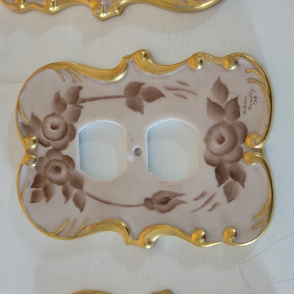 Outlet And Light Switch Handpainted And Gilding Covers - Picture 7 of 17
